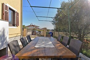 Apartment 1096