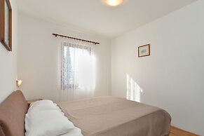 Apartment 1096