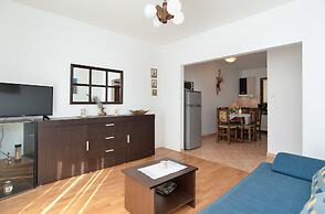 Apartment 1096