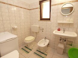Apartment 1098