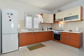 Apartment 1100