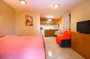 Apartment 1112