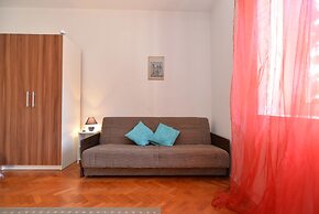 Apartment 1122