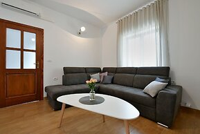 House 1125