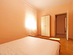 Apartment 1157