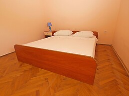 Apartment 1157