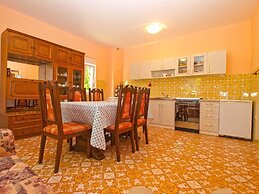 Apartment 1157
