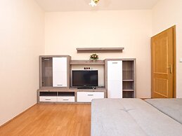 Apartment 1160
