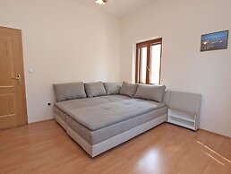 Apartment 1160