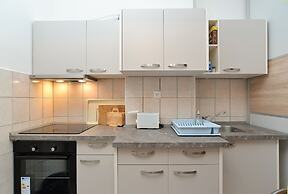 Apartment 1160