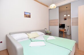 Apartment 1160