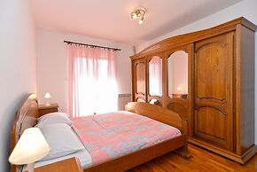 Apartment 1168