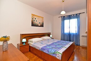 Apartment 1168