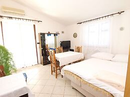 Apartment 1169