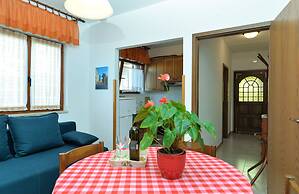 Apartment 1174