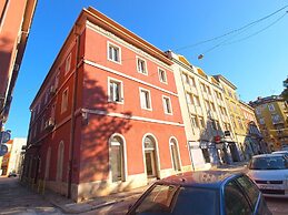 Apartment 1175