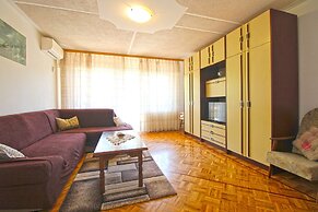 Apartment 1198