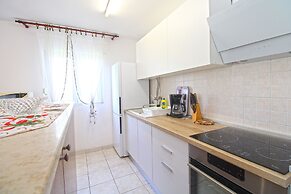 Apartment 1198