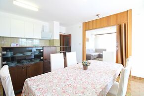 Apartment 1198