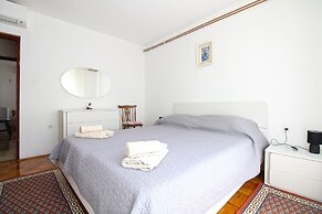Apartment 1198