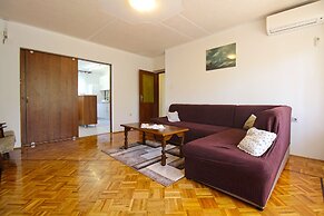 Apartment 1198