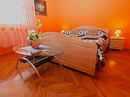 Apartment 1200
