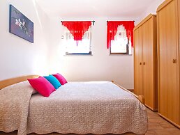 Apartment 1200