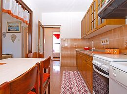 Apartment 1200