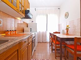Apartment 1200