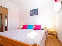 Apartment 1200