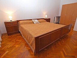 Apartment 1210