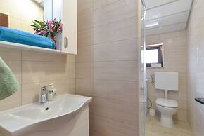 Apartment 1376