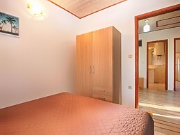 Apartment 1294