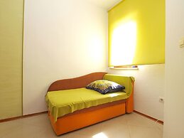 Apartment 1303