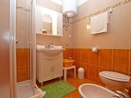 Apartment 1305
