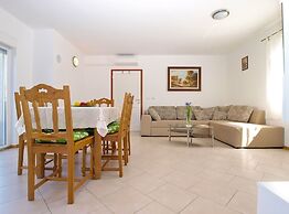 Apartment 1307