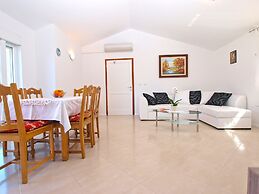 Apartment 1307