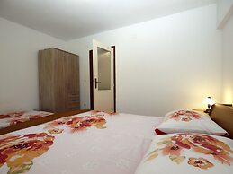 Apartment 1318