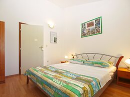 Apartment 1318