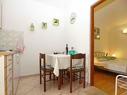 Apartment 1318