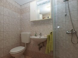 Apartment 1318