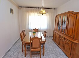 Apartment 1341