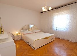 Apartment 1341
