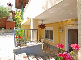 Apartment 1346