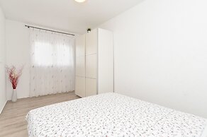 Apartment 1363