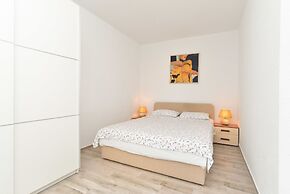 Apartment 1363