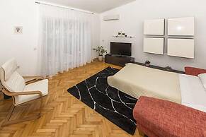 Apartment 1366