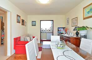 Apartment 1375
