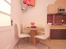 Apartment 1380