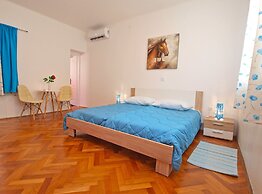 Apartment 1380